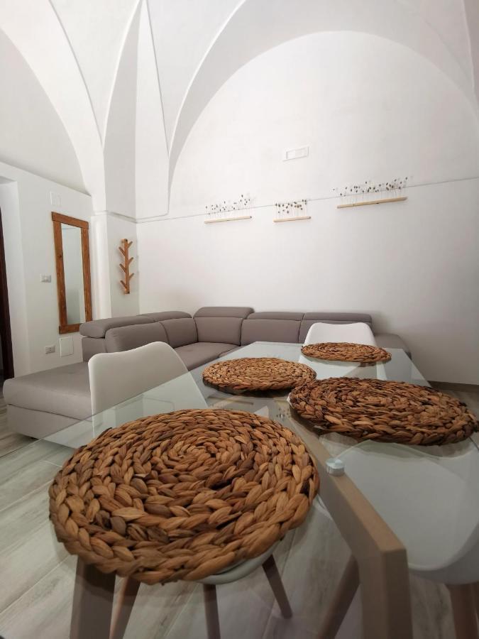 Levolte Apartment Brindisi Bagian luar foto