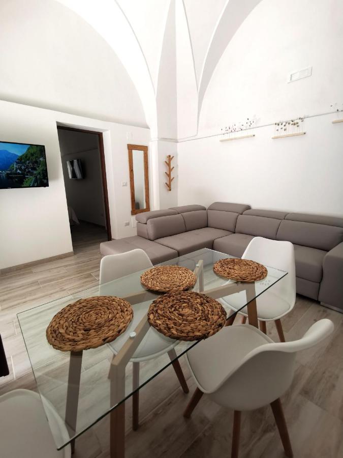 Levolte Apartment Brindisi Bagian luar foto