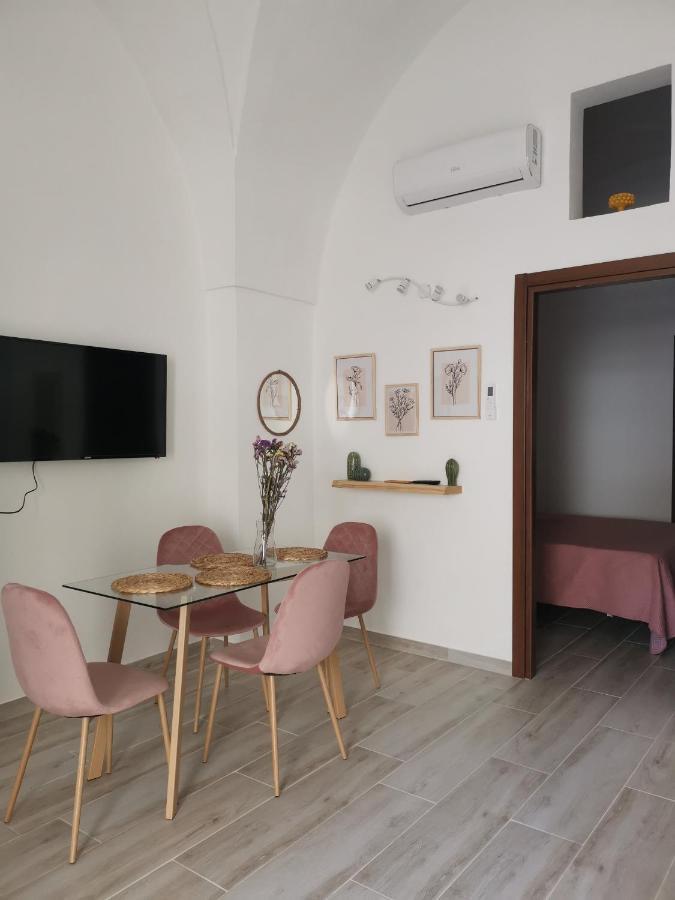 Levolte Apartment Brindisi Bagian luar foto