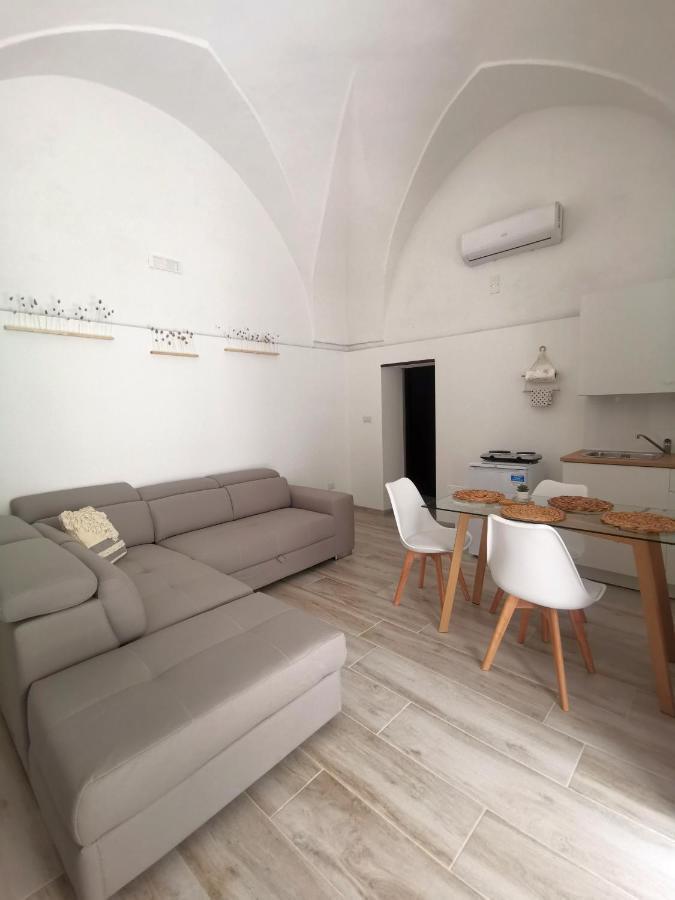Levolte Apartment Brindisi Bagian luar foto
