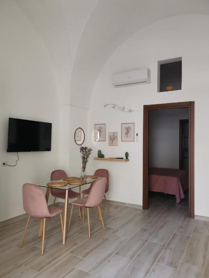 Levolte Apartment Brindisi Bagian luar foto