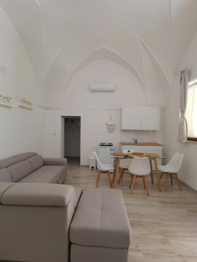 Levolte Apartment Brindisi Bagian luar foto